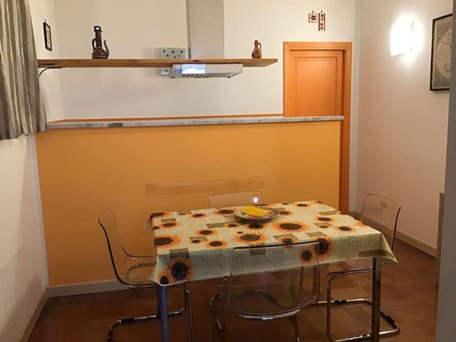 Appartamento Alessandro Al Porto Palermo Esterno foto