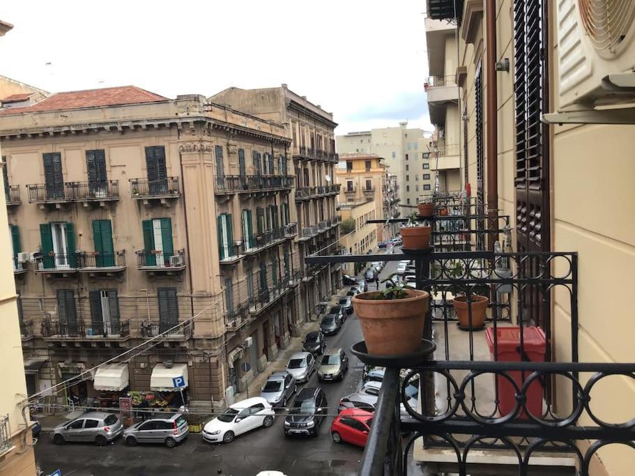 Appartamento Alessandro Al Porto Palermo Esterno foto